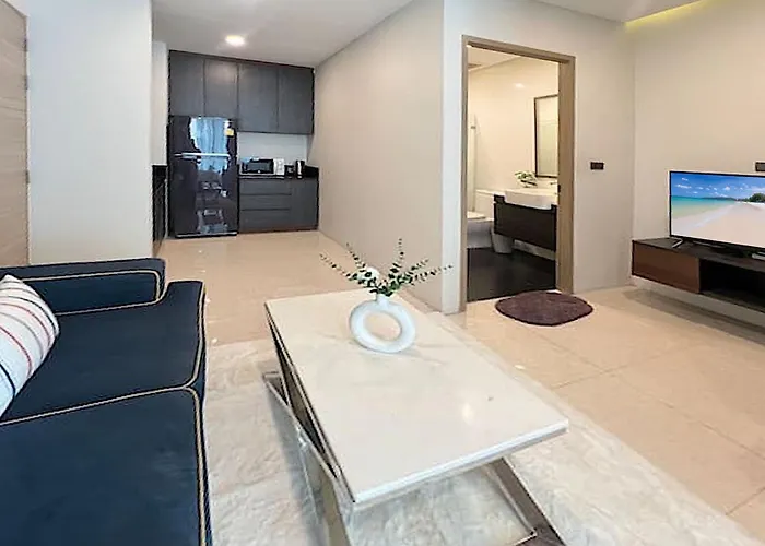 Vv Patong Apartment B402, Close To Patong\'S Nightlife, Beach & More