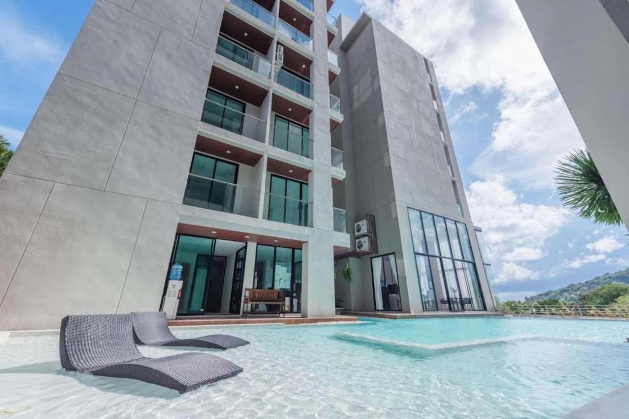 Vv B402, Close To Patong's Nightlife, &