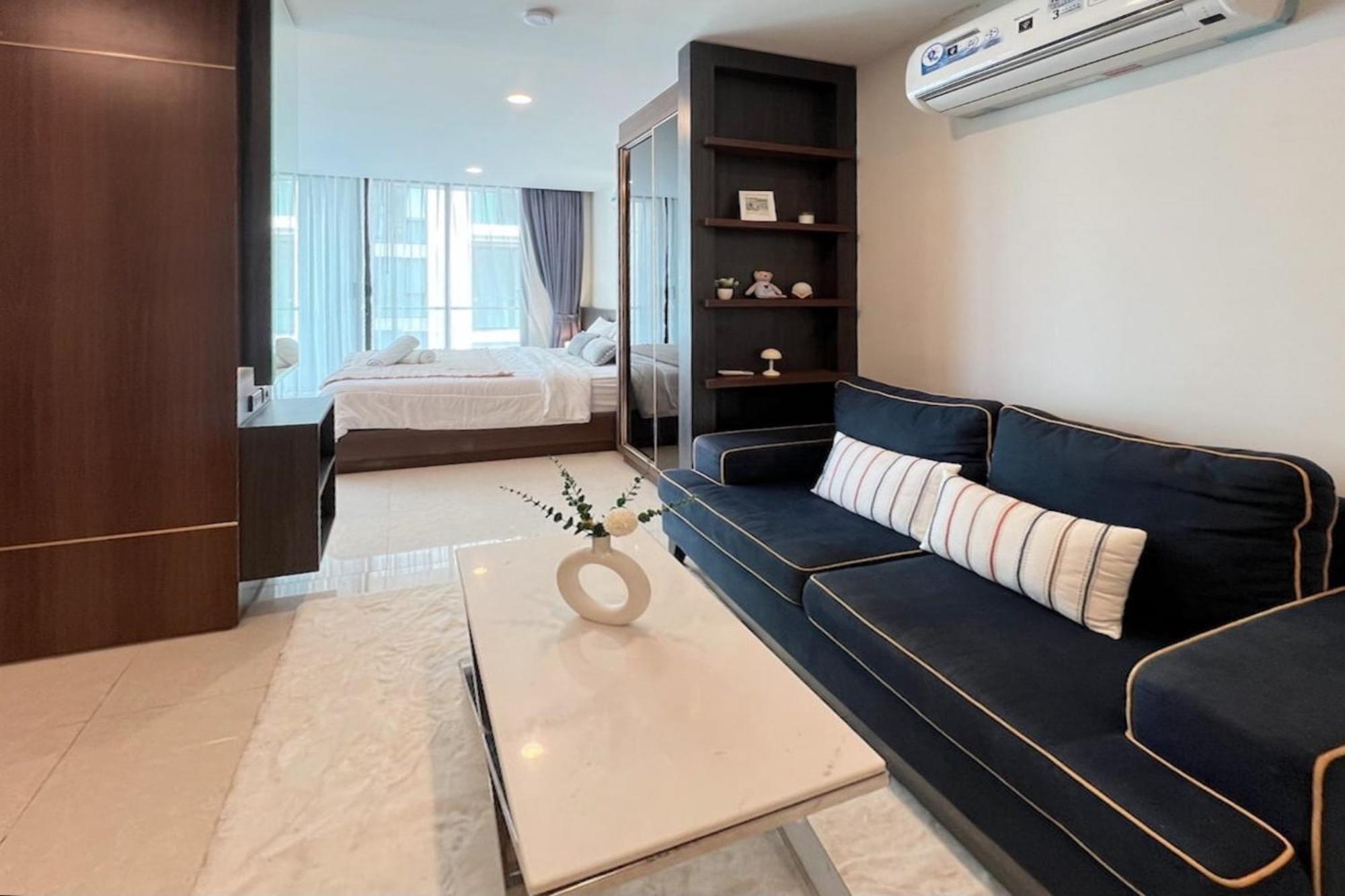 Vv B402, Close To Patong's Nightlife, & Apartment